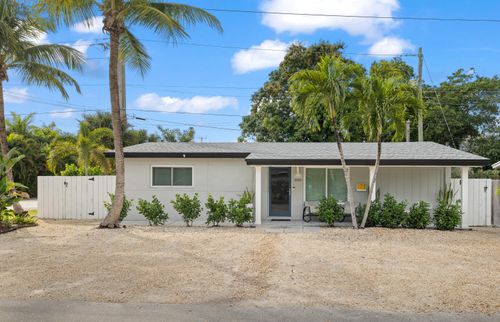 2601 Ne 9th Ter, Wilton Manors, FL, 33334-3745 | Card Image