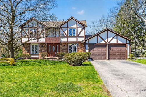 5 Chesham Way, Fairport, NY, 14450-3807 | Card Image