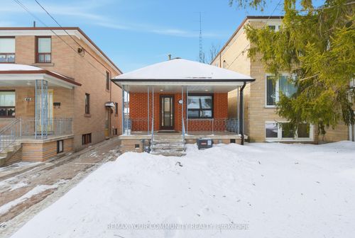 172 Times Rd, York, ON, M6B3M6 | Card Image