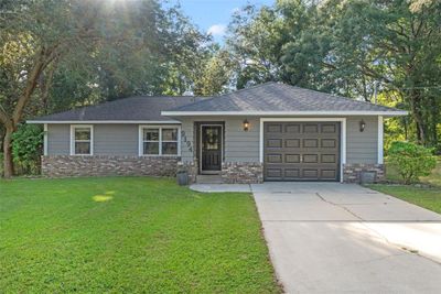 9194 N Pineview Way, House other with 2 bedrooms, 2 bathrooms and null parking in Citrus Springs FL | Image 3