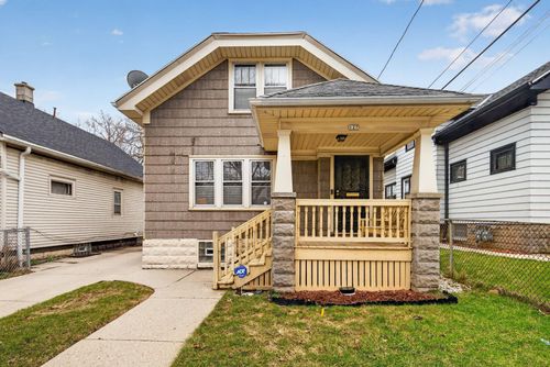 127 W Ring St, Milwaukee, WI, 53212-2031 | Card Image