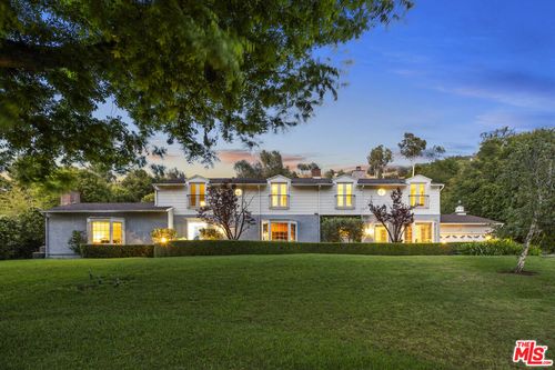 3734 Longridge Ave, Sherman Oaks, CA, 91423-4920 | Card Image