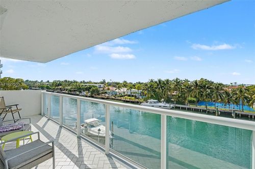 apt-303-10000 W Bay Harbor Dr, Bay Harbor Islands, FL, 33154-1581 | Card Image