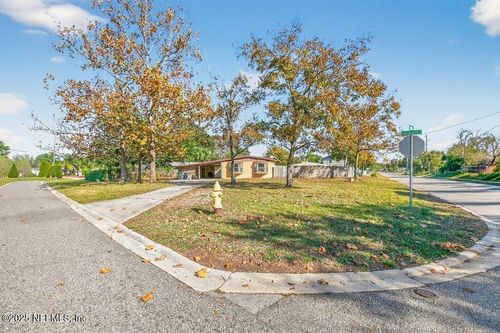 885 Bonita Rd, Atlantic Beach, FL, 32233-4228 | Card Image