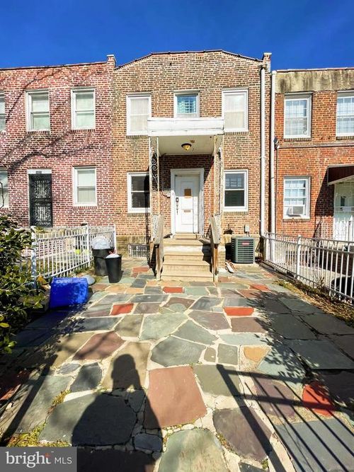 1935 W Chew St, PHILADELPHIA, PA, 19141-1202 | Card Image