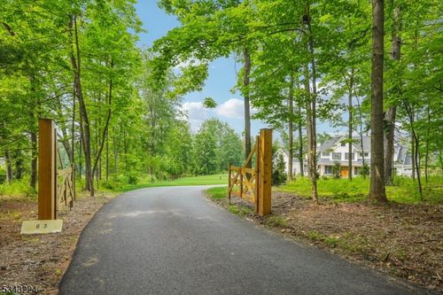 63 Village Rd, Morristown, NJ, 07960 | Card Image