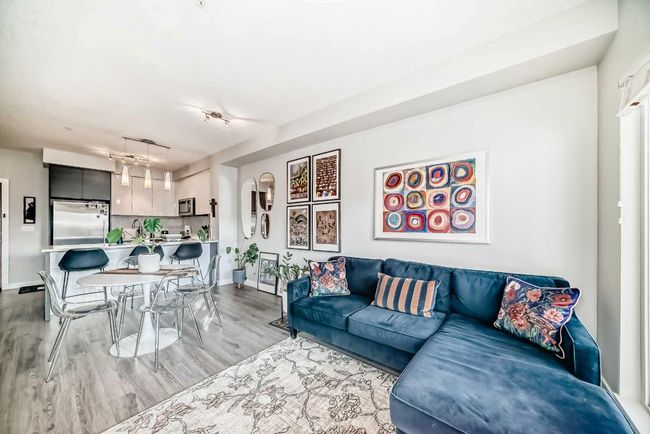 1218 - 95 Burma Star Rd Sw, Condo with 2 bedrooms, 1 bathrooms and 1 parking in Calgary AB | Image 13