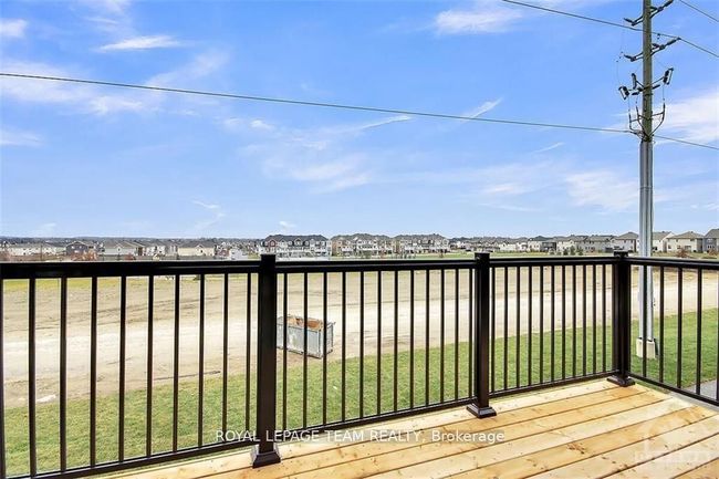 322 Parnian Street, Condo with 3 bedrooms, 2 bathrooms and 1 parking in Barrhaven ON | Image 6