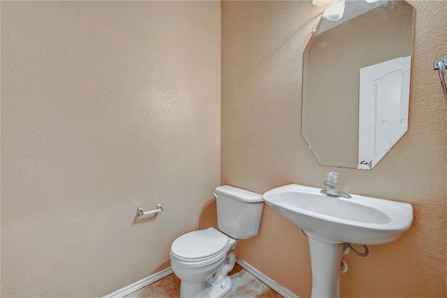 Half bath downstairs | Image 28