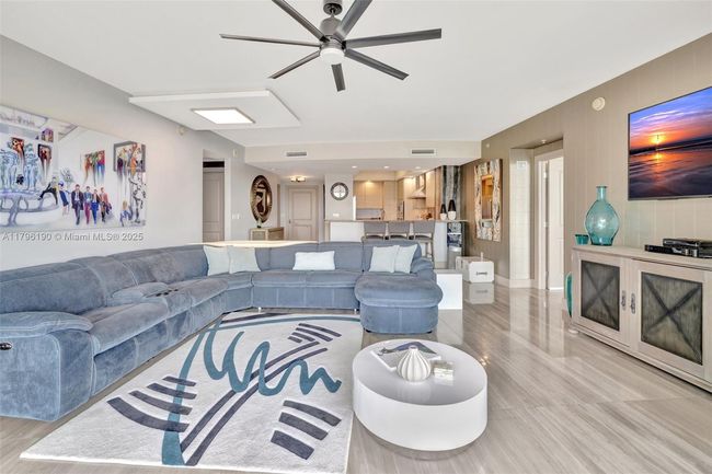 APT-514 - 1 N Ocean Blvd, Condo with 2 bedrooms, 2 bathrooms and null parking in Pompano Beach FL | Image 15