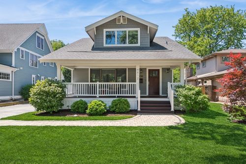 4812 Stonewall Ave, Downers Grove, IL, 60515-3306 | Card Image