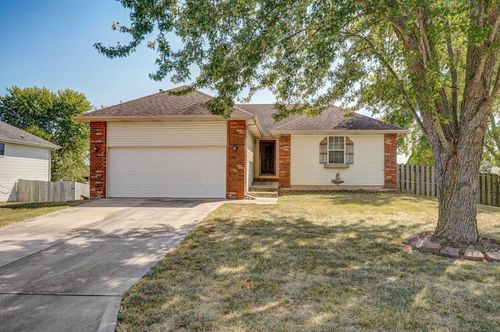 4060 W Ridgeview St, Battlefield, MO, 65619-9639 | Card Image