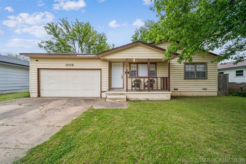 303 N Beaumont St, Owasso, OK, 74055-2301 | Card Image