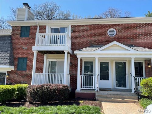 9167 Robin Ct, Saint Louis, MO, 63144-1111 | Card Image