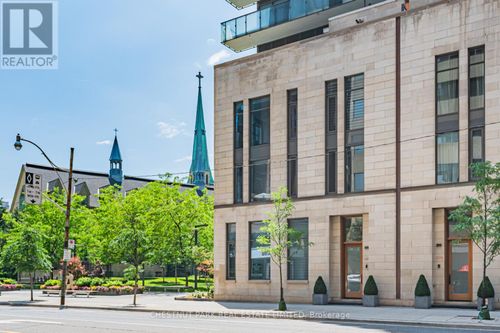 11-1074 Bay St, Toronto, ON, M5S0A3 | Card Image