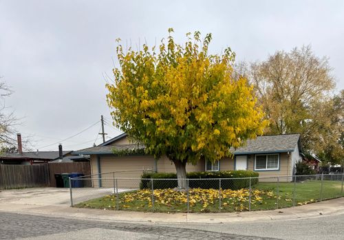 607 Quebec Way, Rio Linda, CA, 95673-2359 | Card Image