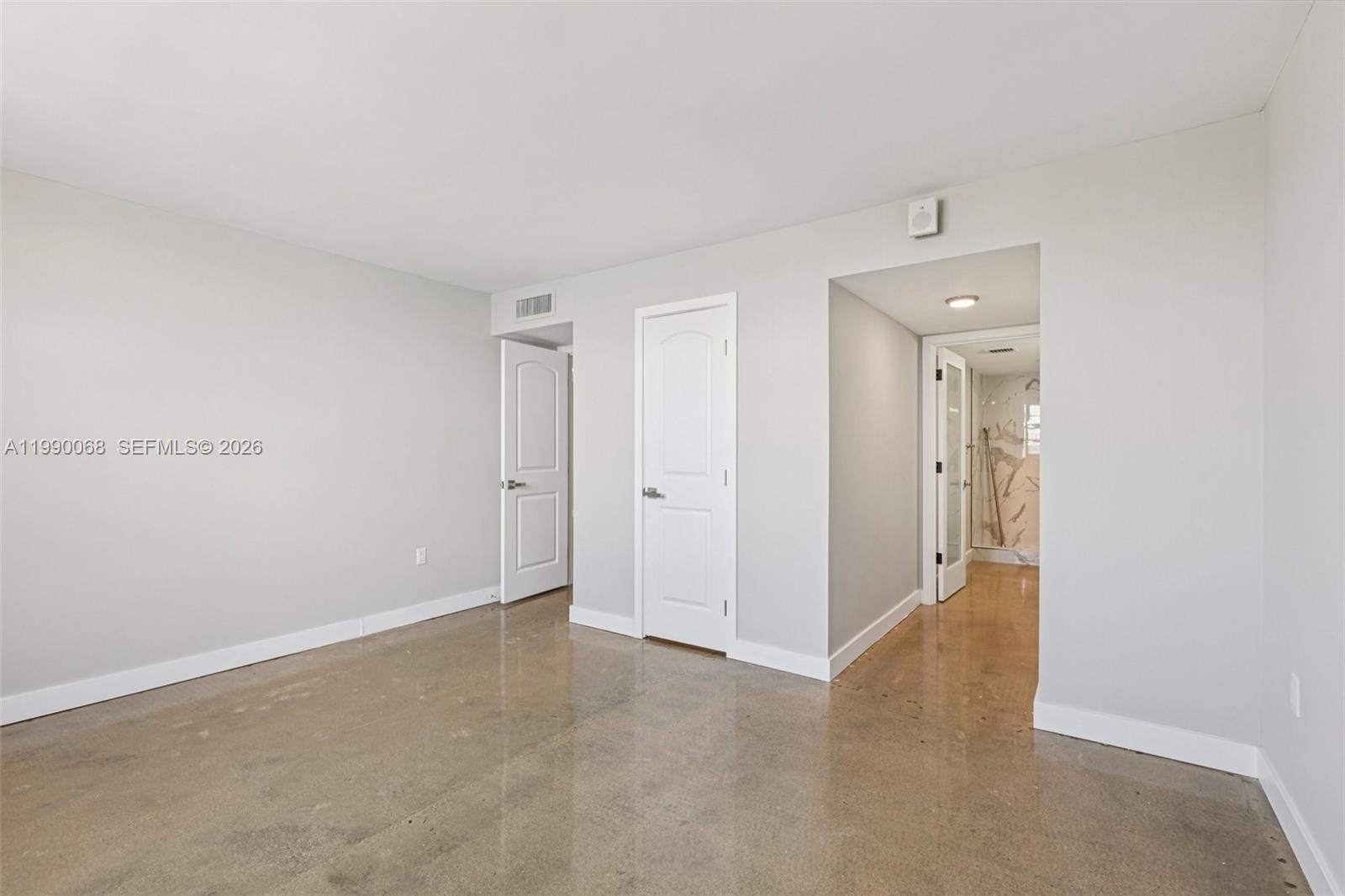 Residential in North Miami Beach 3