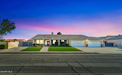 5130 W Avenue M12, Quartz Hill, CA, 93536-2506 | Card Image