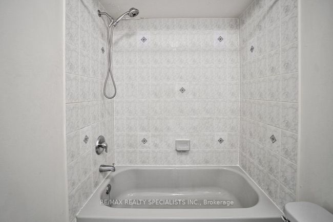 17 Pathmaster Rd, House other with 6 bedrooms, 4 bathrooms and 2 parking in Brampton ON | Image 17