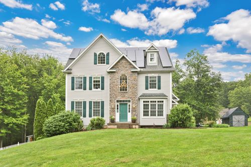 700 Thrall Ave, Suffield, CT, 06078-2340 | Card Image