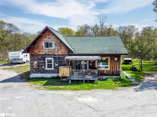 94 High St, Mactier, ON, P0C1H0 | Card Image