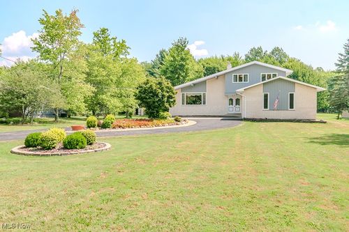 10721 Tibbetts Rd, Kirtland, OH, 44094-5195 | Card Image