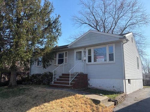 83 Edward St, Iselin, NJ, 08830-2518 | Card Image