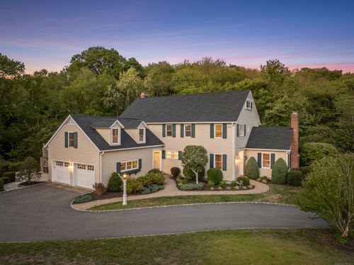 48 Duck Pond Pl, Wilton, CT, 06897-2704 | Card Image
