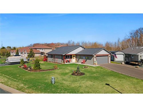 1302 Greentree Dr, Saint Croix Falls, WI, 54024-8348 | Card Image