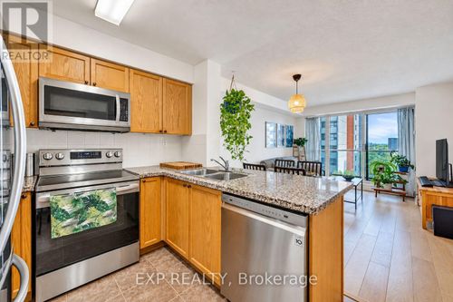 709-5 Michael Power Pl, Etobicoke, ON, M9A0A3 | Card Image