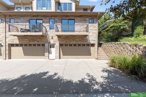 5136 Dodge St, Omaha, NE, 68132-2838 | Card Image