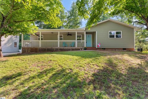 104 Pinonwood Court, Simpsonville, SC, 29680 | Card Image