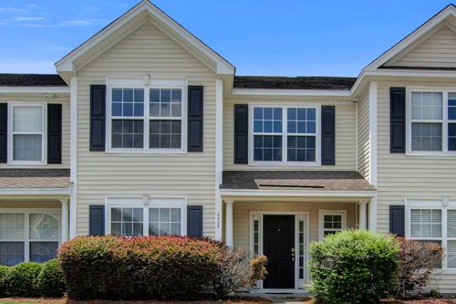 2425 Scholar Ln, North Charleston, SC, 29406-8913 | Card Image