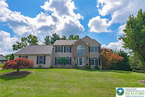 2029 Amherst Dr, BETHLEHEM, PA, 18015-5608 | Card Image