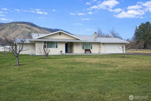 714 Juniper St, Oroville, WA, 98844-9340 | Card Image