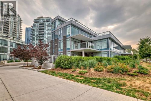 88 Waterfront Mews Sw, Calgary, AB, T2P1R4 | Card Image