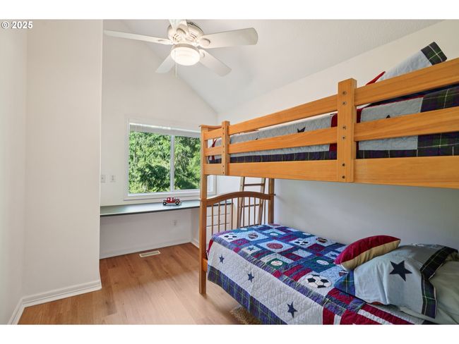 1488 Sw 17 Th Ct, House other with 5 bedrooms, 4 bathrooms and 3 parking in Gresham OR | Image 38
