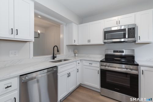 47-47 Woods Way, Woodbury, CT, 06798-3229 | Card Image