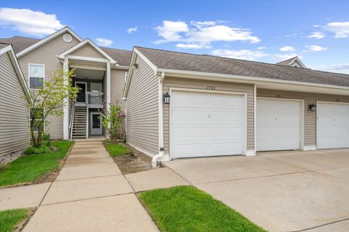 1755 Weatherstone Dr, Ann Arbor, MI, 48108-3300 | Card Image