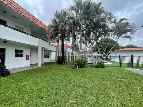 apt-120-400 65th Ave, Margate, FL, 33063-8238 | Card Image