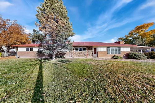 1110 Ranchero Rd, Bosque Farms, NM, 87068-9573 | Card Image