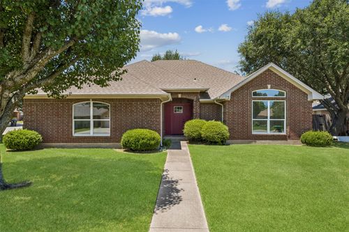 216 Point Cir, Pilot Point, TX, 76258-4454 | Card Image