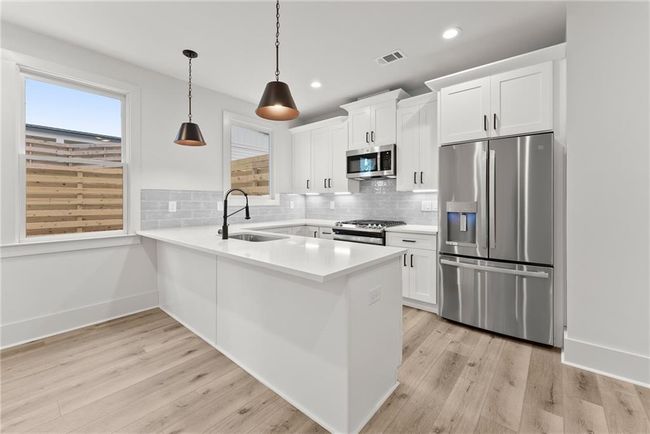 372 Forrest Ave, Townhouse with 3 bedrooms, 3 bathrooms and null parking in Gainesville GA | Image 12