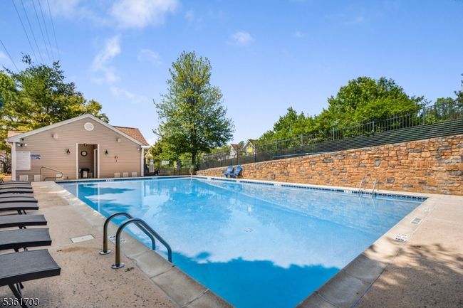 8-6 - 86 Lakeview Ct, Townhouse with 2 bedrooms, 2 bathrooms and null parking in Pompton Lakes NJ | Image 25