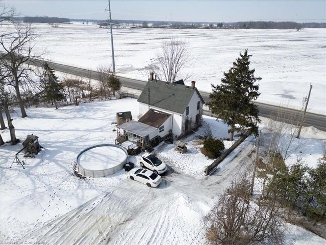 5914 Canborough Rd, House other with 4 bedrooms, 2 bathrooms and 6 parking in Wellandport ON | Image 8