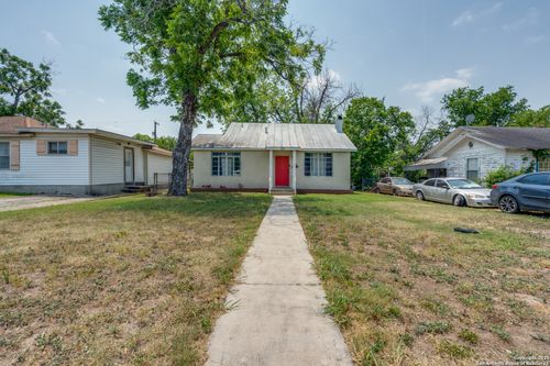 330 Hermitage Ct, San Antonio, TX, 78223-2042 | Card Image