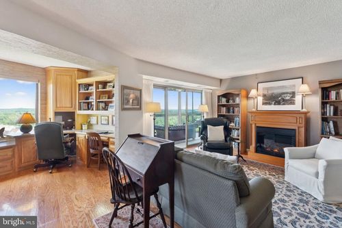 unit-814-19385 Cypress Ridge Ter, LEESBURG, VA, 20176-5168 | Card Image