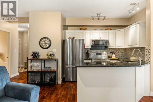 2419 Erlton Rd Sw, Calgary, AB, T2S3B8 | Card Image