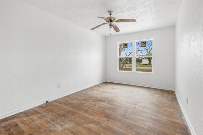 1170 County Road 284, House other with 3 bedrooms, 1 bathrooms and null parking in Alvin TX | Image 21