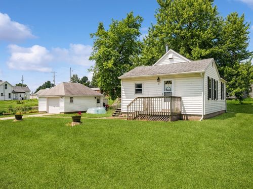 1 E Jefferson Ave S, Urbana, IA, 52345 | Card Image